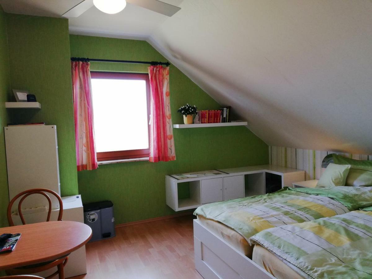 Privatzimmer Mit Aussicht เพียร์นา ภายนอก รูปภาพ